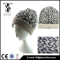 Warmes Design Acryl Stricken Streifen benutzerdefinierte Ski Beanie